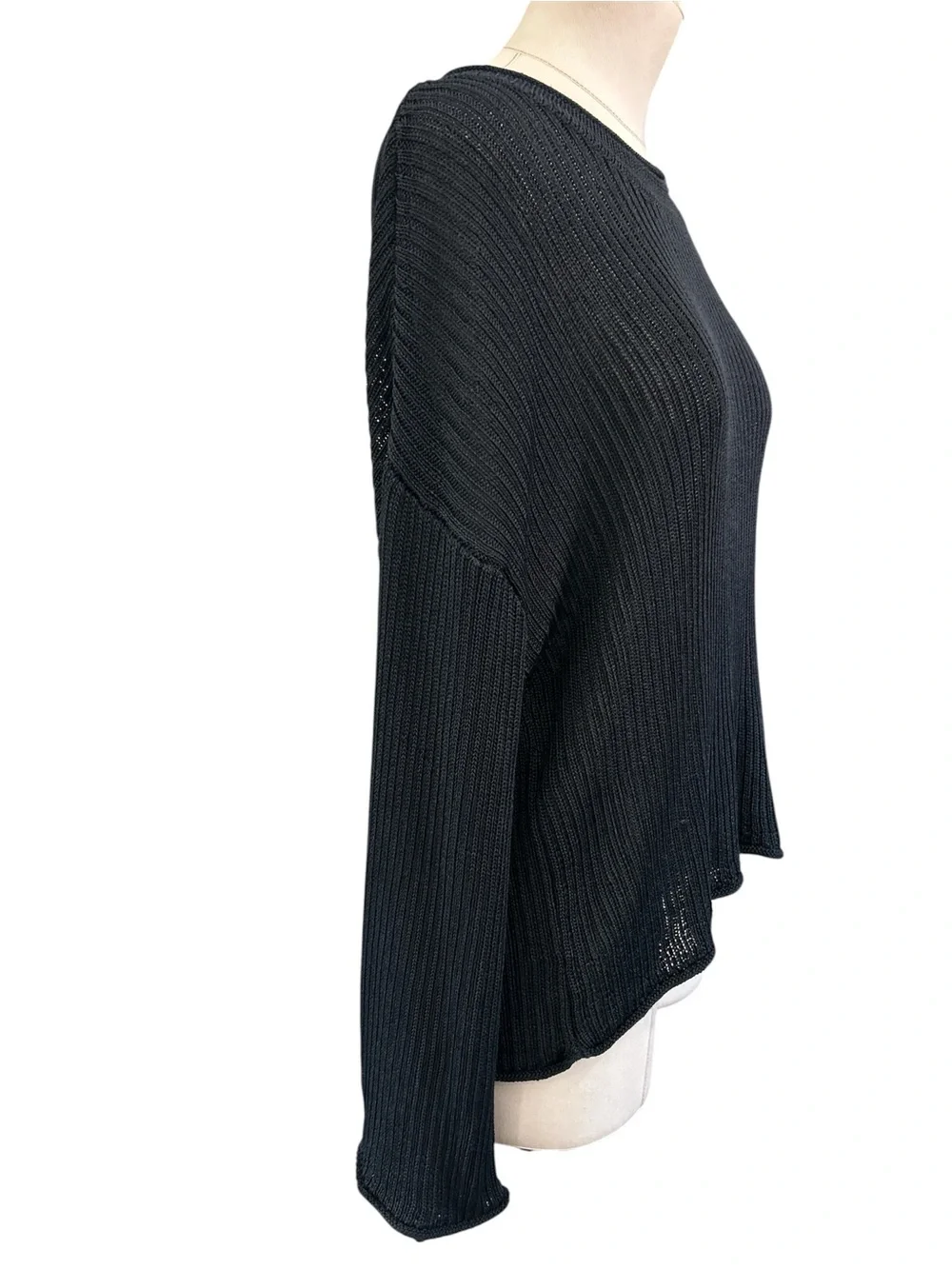 Elizabeth and James black open knit ribbed crewneck sweater size X Large